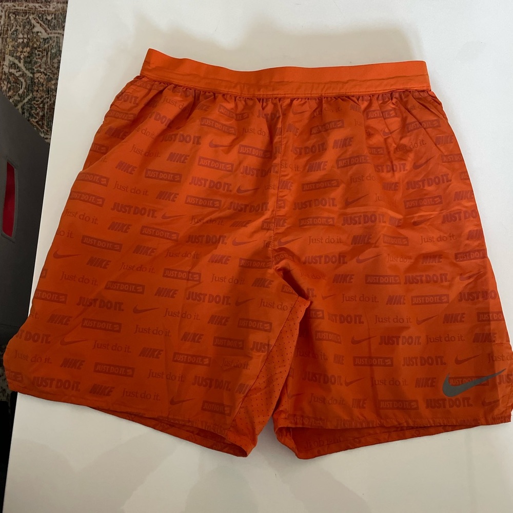 Nike Men’s Dri-fit running/workout shorts - Medium